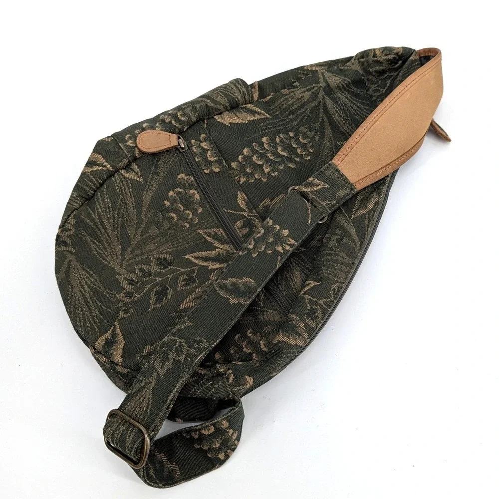Vintage L.L. Bean AmeriBag Healthy Back Bag Tapestry Forest Sling Backpack Olive